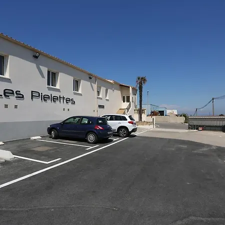 Hotel Restaurant Les Pielettes Le Rove